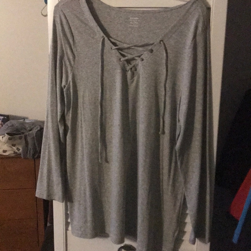 NWT Grey knit long sleeve.